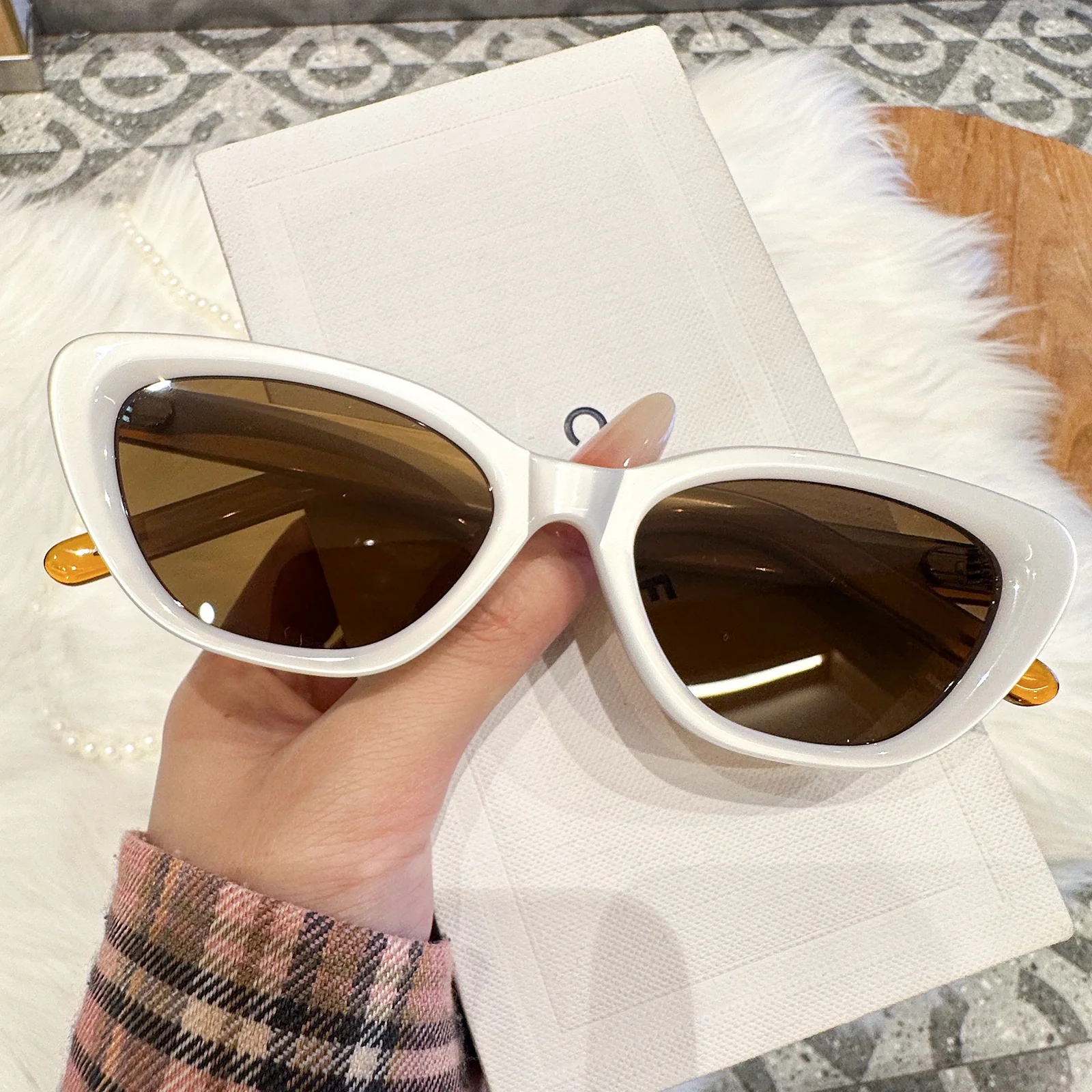 Coralie Sunglasses - Image 3