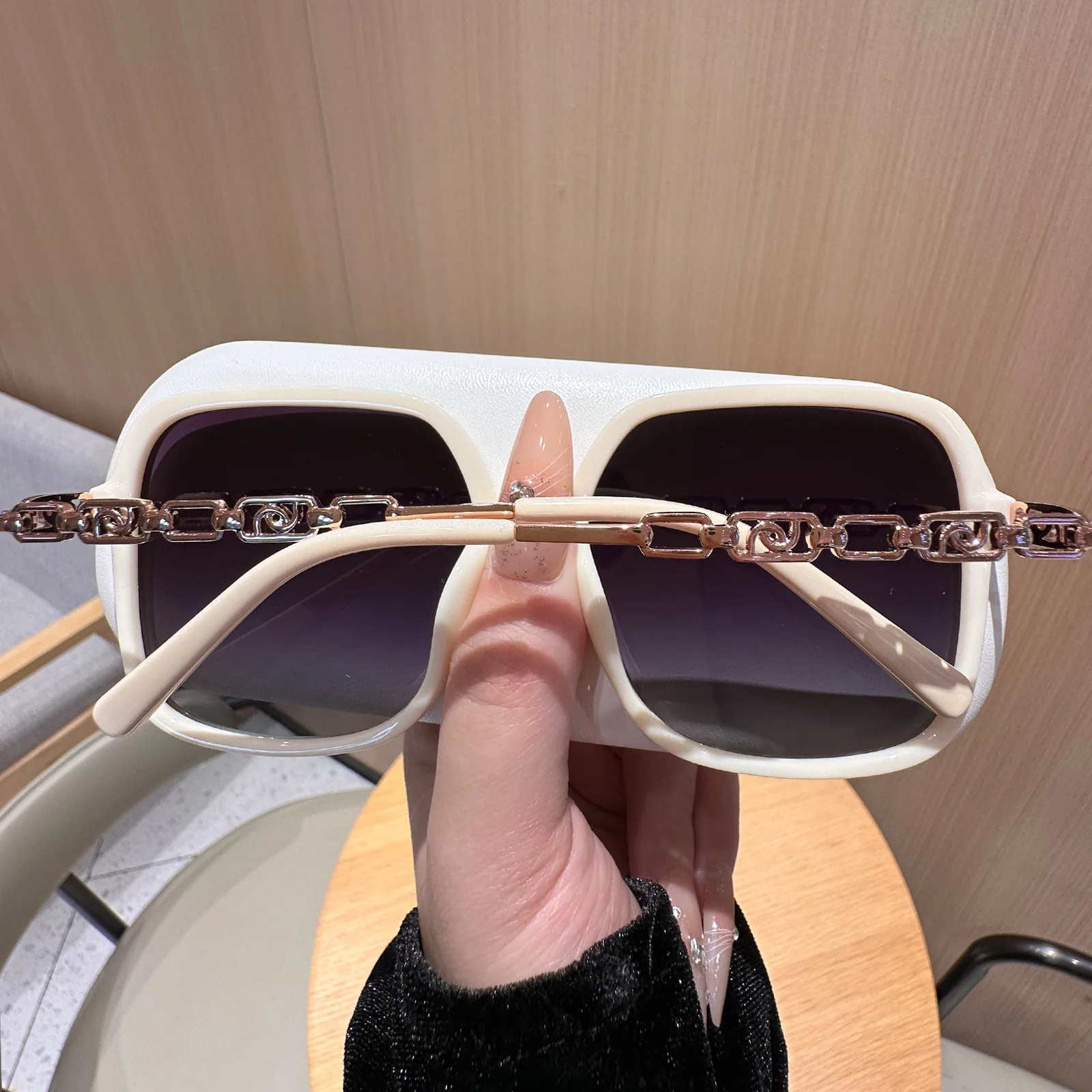 Hannah Sunglasses - Image 4