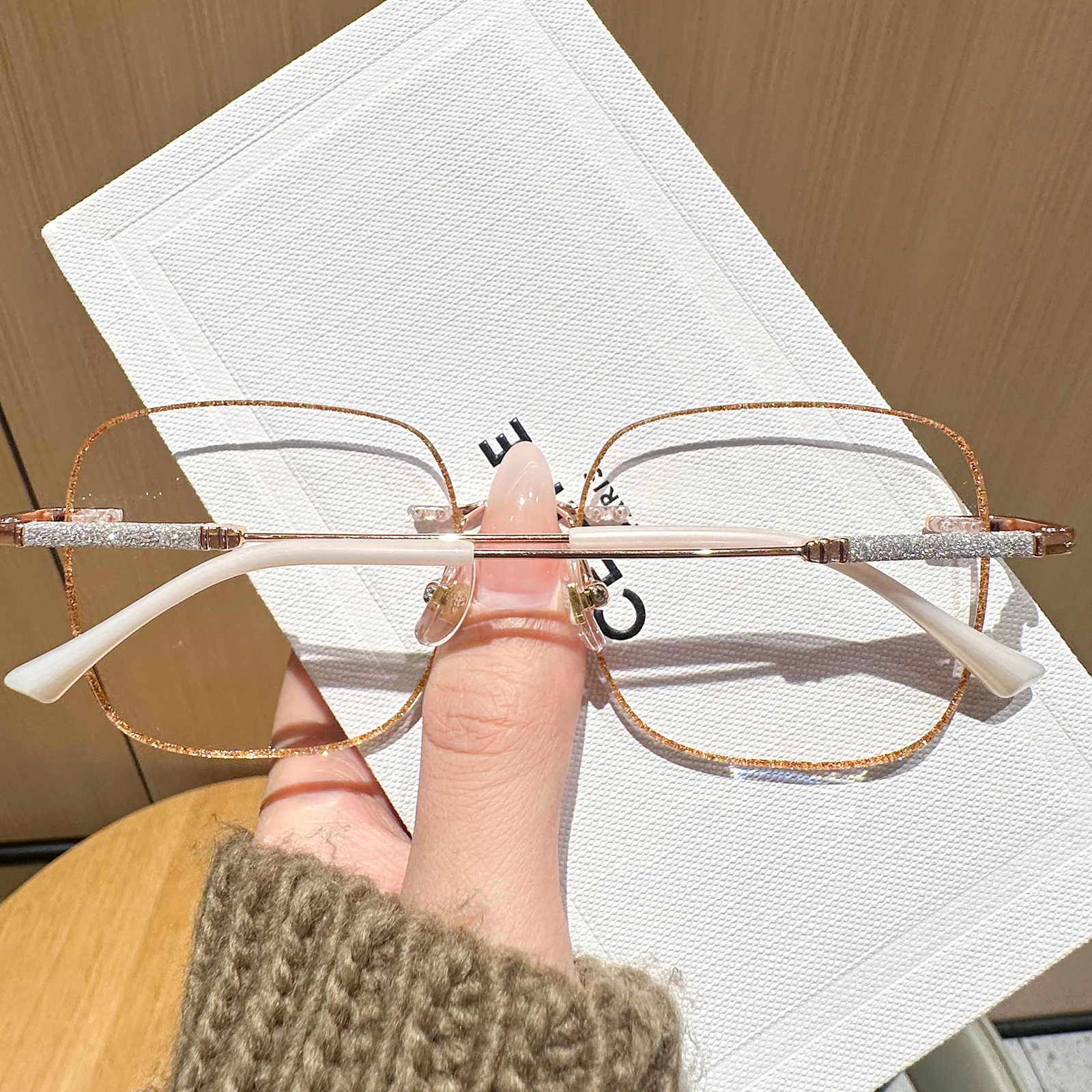 Lamia Eyeglasses - Image 7