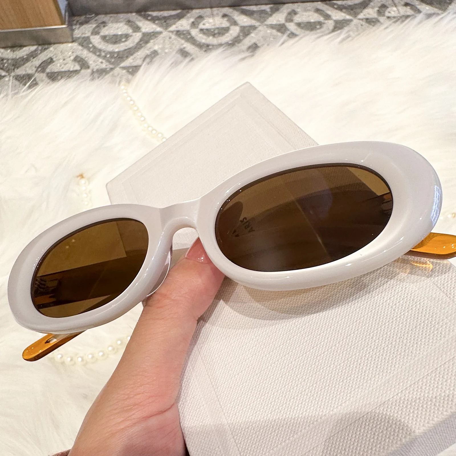 Mirabel Sunglasses - Image 4