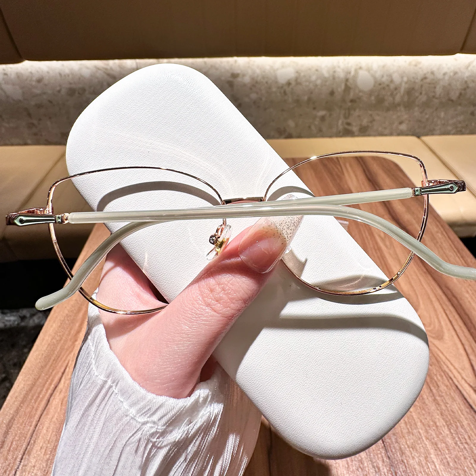 Nicky Eyeglasses - Image 18