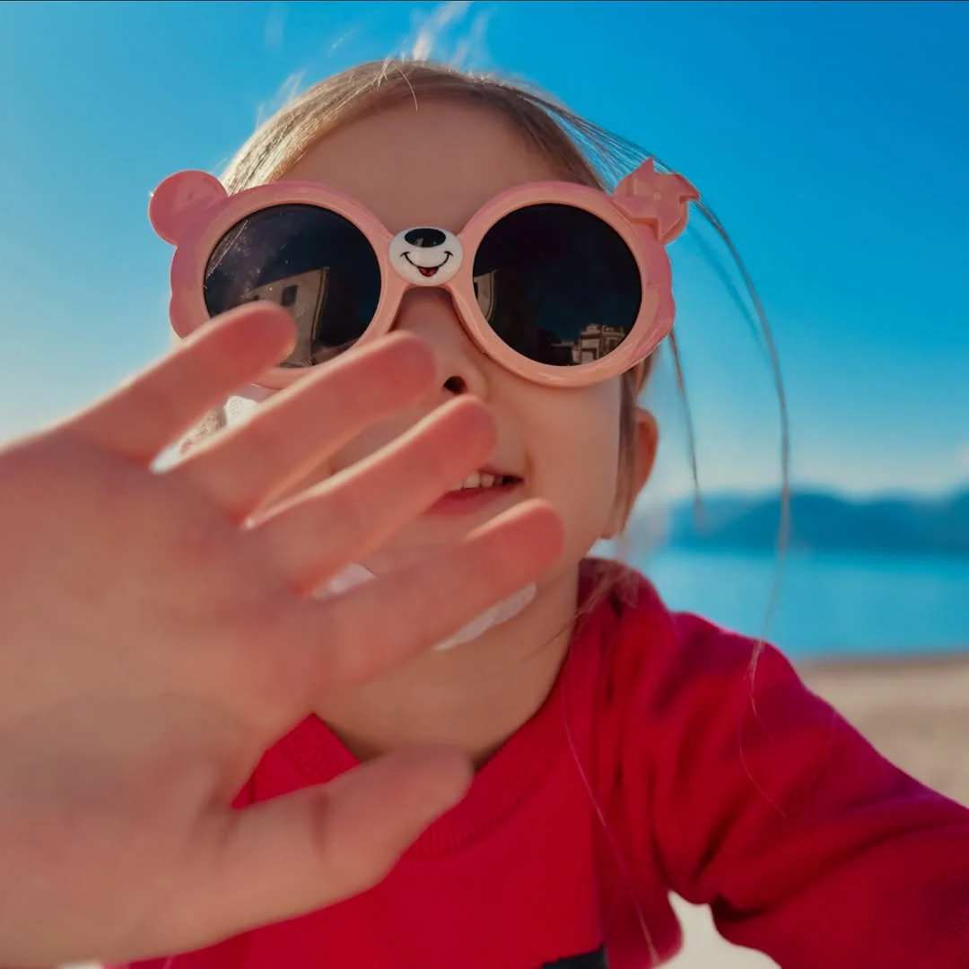 Strawbie Sunglasses - Image 3